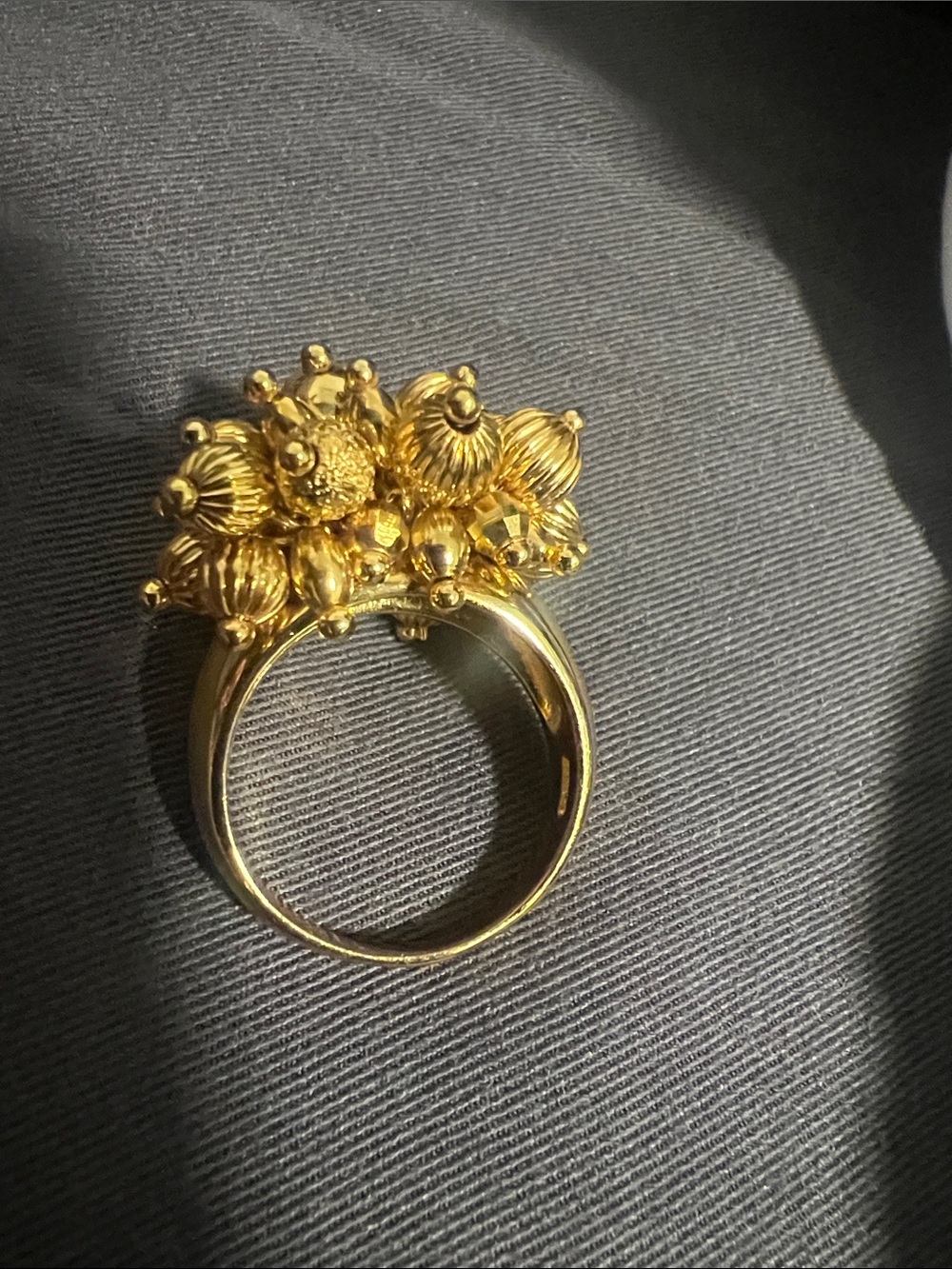 Joan Rivers Gold ball Cluster Cocktail Ring sz 10